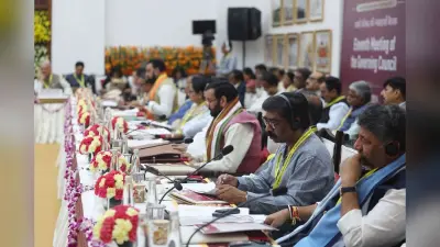 पीएम मोदी की अध्यक्षता में नीति आयोग की बैठक शुरू, सीएम हेमंत सोरेन भी हुए शामिल